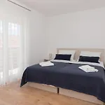Kuca Za Odmor Zara Vila