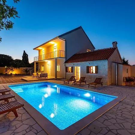Villa Kuca Za Odmor Zara *